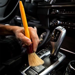 ACCS91-BestDetailingBrush-InUse-3-ChemicalGuys.jpg