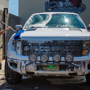 HOL131-CarWashMop-HeavyDutyExtendablePole-CarWashMopPole-Ford-Raptor.jpg